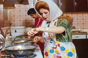 سفر به دنیای نوستالژی؛ وضعیت کابینت و آشپزخونه در دهه هشتاد با سفره طول و دراز خورش