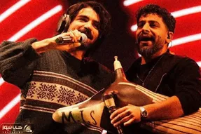 آواز محلی؛ عرفان طهماسبی رقص بندری میره و آهنگ گلوبند رو میخونه ریز و ریتمی
