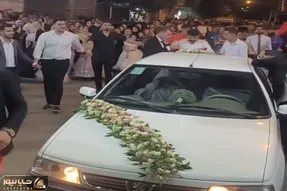 آواز‌ محلی؛ تو عروسی دایره زدن قد میدون آزادی رقص دستمال ترکی میرن خوانندهه کفش بریده