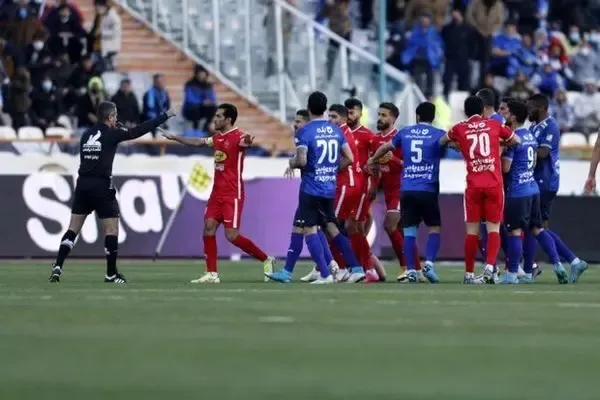 استقلال با مساوی و پرسپولیس با باخت لیگ را شروع می کند