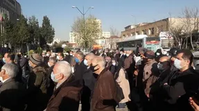 مستمری بالای خط فقر و درمان رایگان، حق ماست