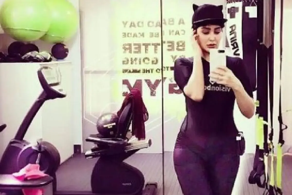 تیپ جذب و ژست منشوری 