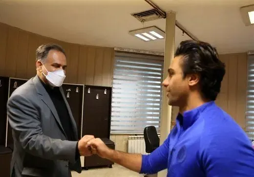 (عکس) مدیرعامل استقلال هم چت رو کرد!