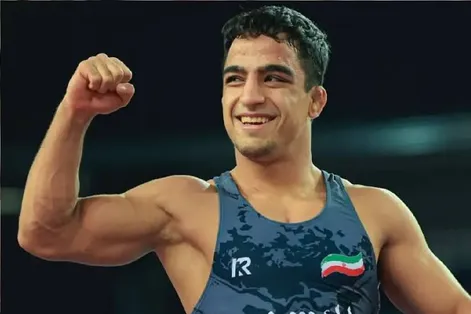 شگفتی بزرگ احمد جوان در فینال جهانی؛ انتقام از قهرمان روس و شکار اولین طلای ایران!