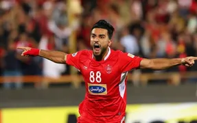 تصمیم جدید یحیی گل محمدی، ستاره پرسپولیس تغییر پست می دهد!