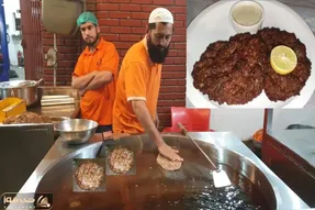 غذای خیابانی؛ ببینید چاپلی کباب جذاب یک کیلویی خیابانی که تو کلی روغن طبخ میشه