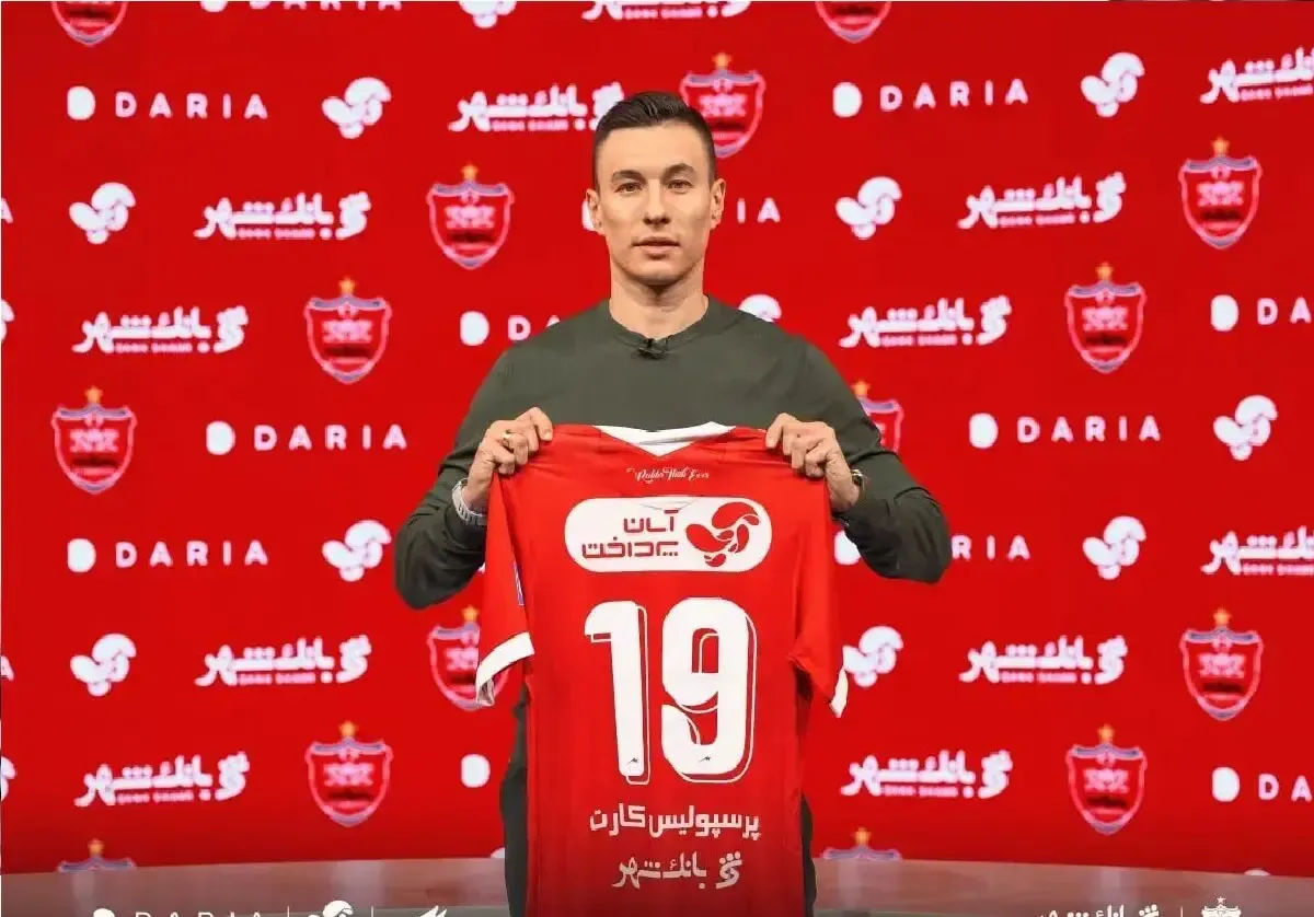 خبر خوش برای پرسپولیس؛ ایگور سرگیف آماده بازگشت به ترکیب سرخ‌ها