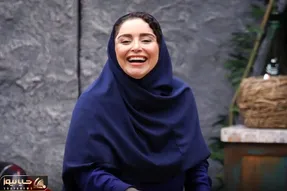 خاطره فرح بخش؛ ژاله صامتی از ماجرای زنجیرکشی روی پلیس میگه ریسه میری از خنده