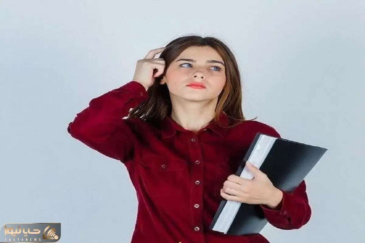 چیستان فکری؛ اون چیه  که هم وسیله آرایشی هست و هم اسم  دختر؟ خیلی آسونه زود جواب بده