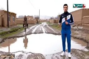 سکانس خندان؛ این آقا داره گزارش میگیره که یهو خر تصمیم میگیره به گل بشینه روده بر میشی