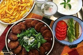 آشپزی حرفه ای؛ ترفند های خوشمزه تر شدن کتلت اینجوری بپزی همه دستورشو میخوان