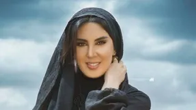 (عکس) عاشقانه لیلا بلوکلات با لباس جیغ در ولنتاین