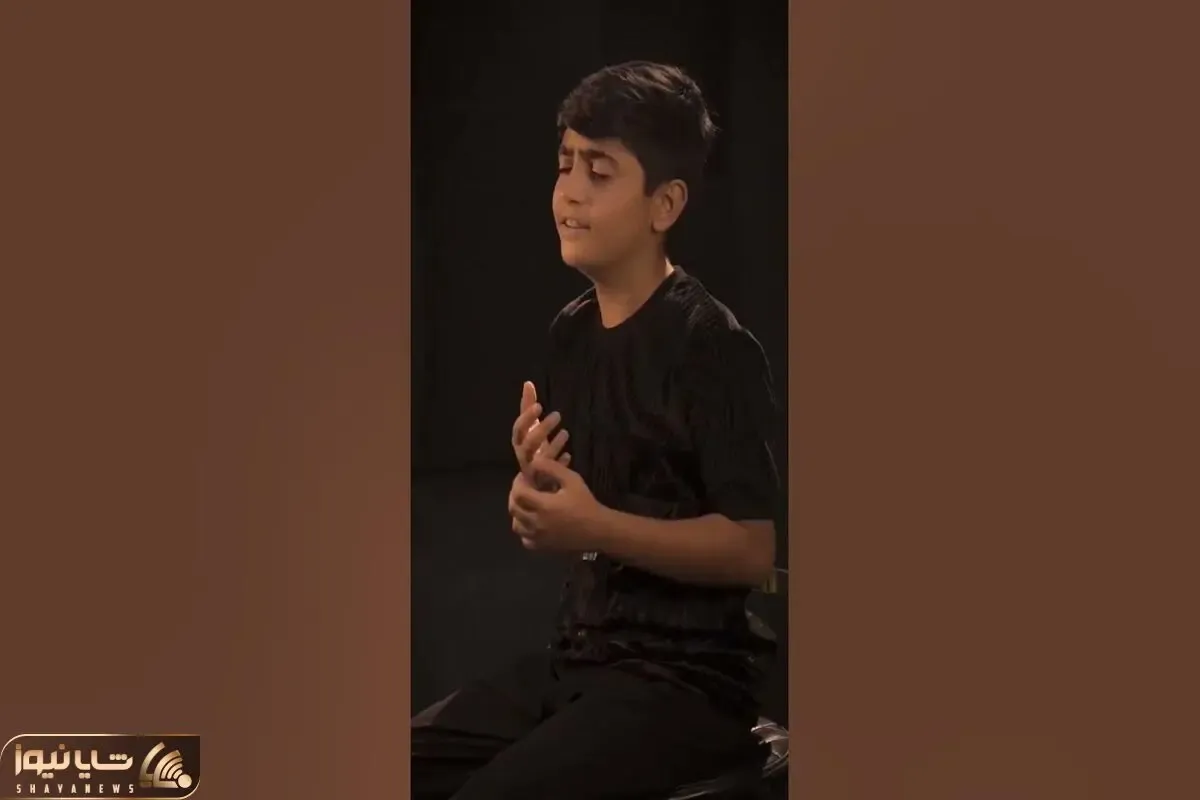 آواز خیابانی؛ ببینید این پسر نوجوان آهنگ لیلای مرا می برند را چه پر احساس می خونه