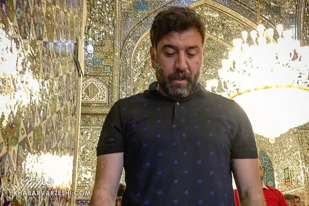 (عکس) تشییع جنازه علی انصاریان؛ بهشت زهرا کنار پدرش