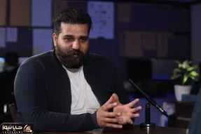 آواز احساسی؛ سید وحید موسوی از بس آهنگ امشو رو لطیف خوند که با شنیدنش میری به اغماء