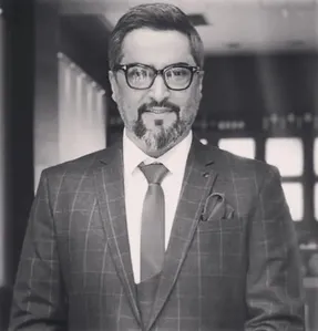 (عکس) کارت عروسی مهرداد میناوند؛ 2 ماه قبل از فوت