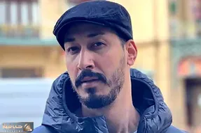 سکانس قهقهه؛ قصاب محل خواب مادر بهرام افشاری رو میبینه میاد میگه دعوا بالا میگیره