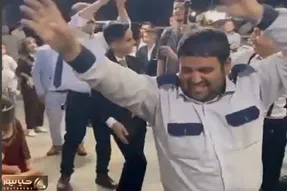 آواز شاد؛ جوگیری بد چیزیه اونم وقتی که با لباس کار بیای وسط مجلس عروسی بترکونی
