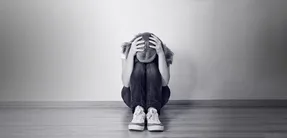 عکس های شراره او را به دخمه شیطان برد