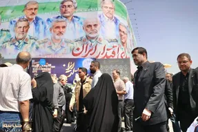 (عکس) عباس عراقچی در مراسم تشییع شهدای حمله اسرائیل