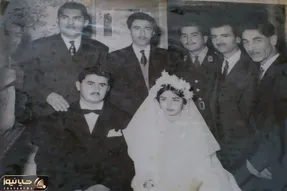 آواز شاد؛ تو عروسی عهد بوق دهه40 داماد و ساقدوشا با کت شلوار رنگین کمونی چه رقصی میرن