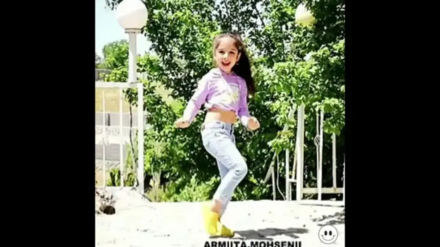 رقص جدید ارمیتا با موزیک شاد اگه میشه نرو