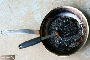 ترفندهای خانگی؛ قابلمه جزغاله شده رو دور ننداز اگه عین زغال شده با نوشابه تمیزش کن