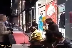 آواز شاد؛ این گروه با آهنگ زدن تو خیابون همه آدمای فس رو شاد و شنگول فرستادن خونشون
