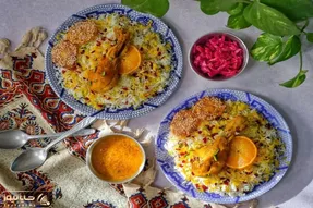 آموزش آشپزی؛ مرغ رو جای آب با آب پرتقال بپزید