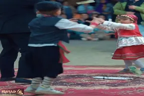 آواز شاد؛ خواهر و برادر جوری با رقصشون مجلسو دست گرفتن فیلمبردار چشم ازشون برنمیداره