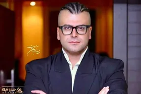 سکانس خندان/روزبه حصاری عروسی گرفته خودشم داره با قشنگ تر از پریا میچرخونتش