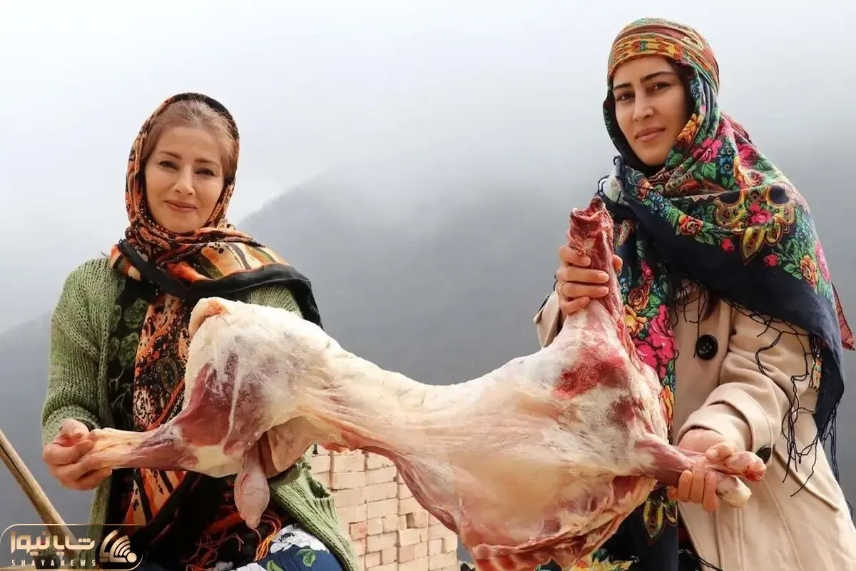 آشپزی در طبیعت؛ دخترای خوش ذوق بره درسته رو کبابی کردن محشر شده فقط اون سیخ دنبه ها