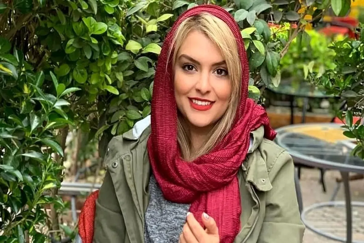 استوری جدید دنیا مدنی با خط چشم بنفش؛ دو دنیا!