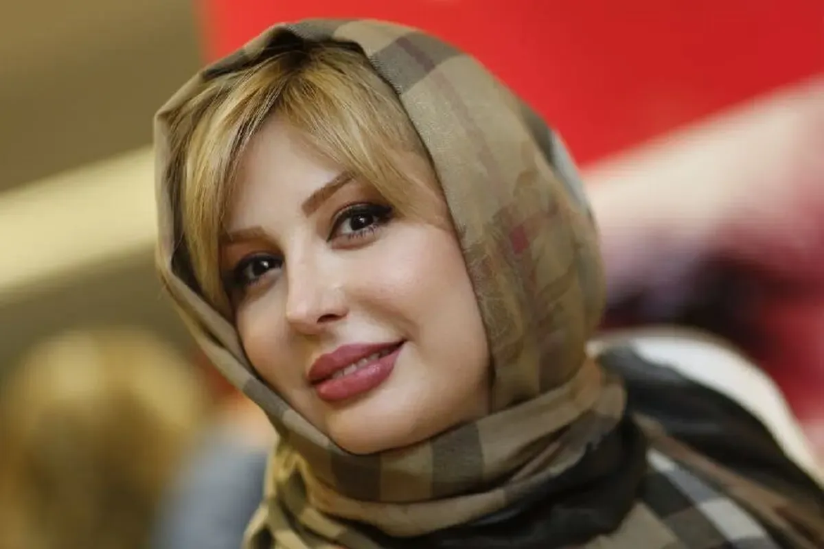 واکنش تند نیوشا ضیغمی در مورد برنامه خندوانه و مهمانانش!