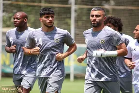 سپاهان برابر هوادار با تیم نصفه نیمه