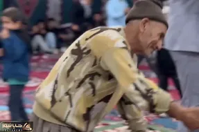 آواز شاد؛ پیرمرد ریزه میزه یکه سوار تو عروسی چه رقصی میره یکی باید ترمزشو بکشه