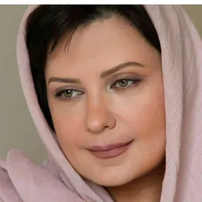 لعیا زنگنه: گوگوش منو نجات داد!