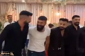 آواز شاد؛ این پسرا یطوری منظم به صف شدن تو تالار آدم یاد مدرسه میفته؛ پایکوبی مرتب
