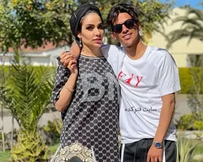 (ویدیو) دور دور مهدی قائدی و همسرش با ماشین لاکچری بعد برد دربی