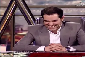سکانس خندان؛ شهاب حسینی از اردنگی هایی که اگه بهرام افشاری سرباز میشد میگه کرکر خندس
