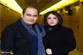 زاری زهرا داوودنژاد با یاد کردن از برادرش رضا داوودنژاد در شام ایرانی/ همه بغض کردن