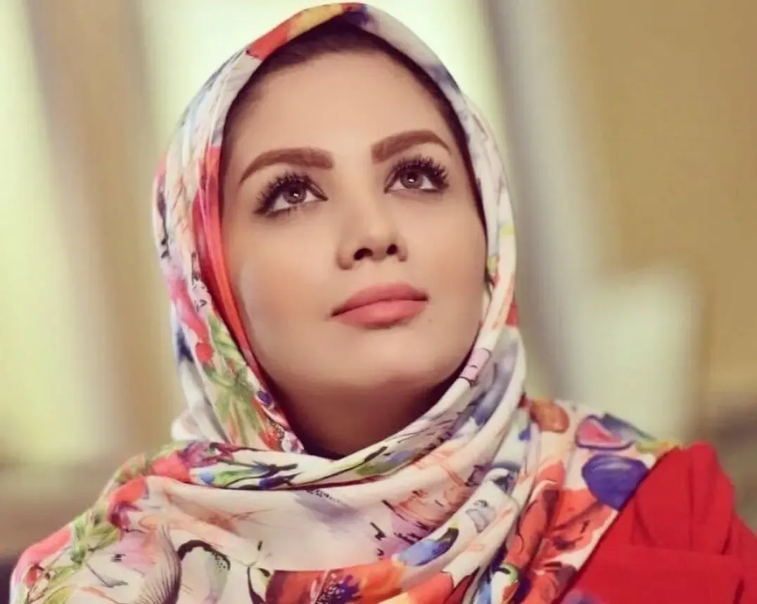 ویدئو از حال رفتن یک مرد بخاطر عشق به خانم مجری