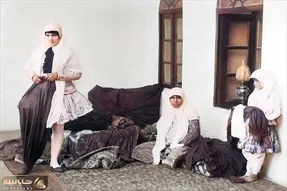 سفر در زمان؛ خواستگاری در عهد قاجار؛ آیین چنگ انداختن لای موی عروس