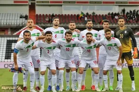 آواز شاد؛ رقص و آواز سم از دوران جاهلیت بازیکنان فقط بیرانوند و سردار که رقص گردن رفت