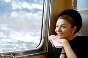 سفر به ایام قدیم سال 1352؛ اسب سواری فرح پهلوی تو کوه های تهرون برای بازی چوگان
