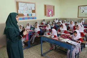 افزایش حقوق معلمان به در بسته می‌خورد؟