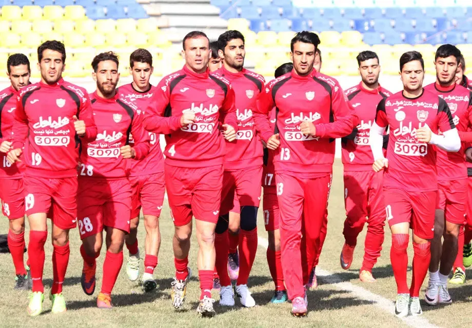 پیشنهاد میلیاردی به دو ستاره نیمکت نشین پرسپولیس!