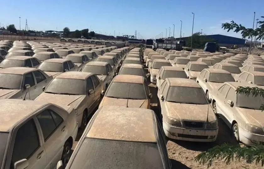۲۱۰۰ خودرو در گمرک‌ها مانده‌اند
