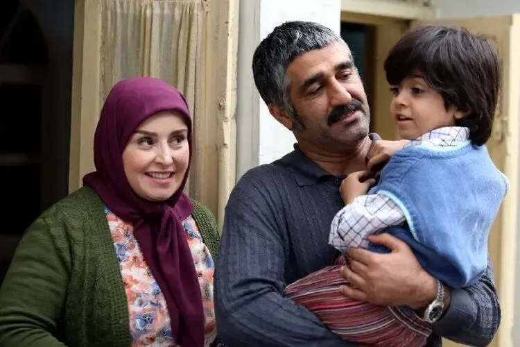 کنایه جالب سریال «زیرخاکی» به احمدی‌نژاد + ویدئو