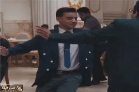 آواز شاد؛ رفقای داماد یه رقص مردونه شیکی رفتن عروسی رو انگششتوشون میچرخه